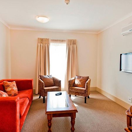Protea Hotel By Marriott Walvis Bay Indongo Esterno foto