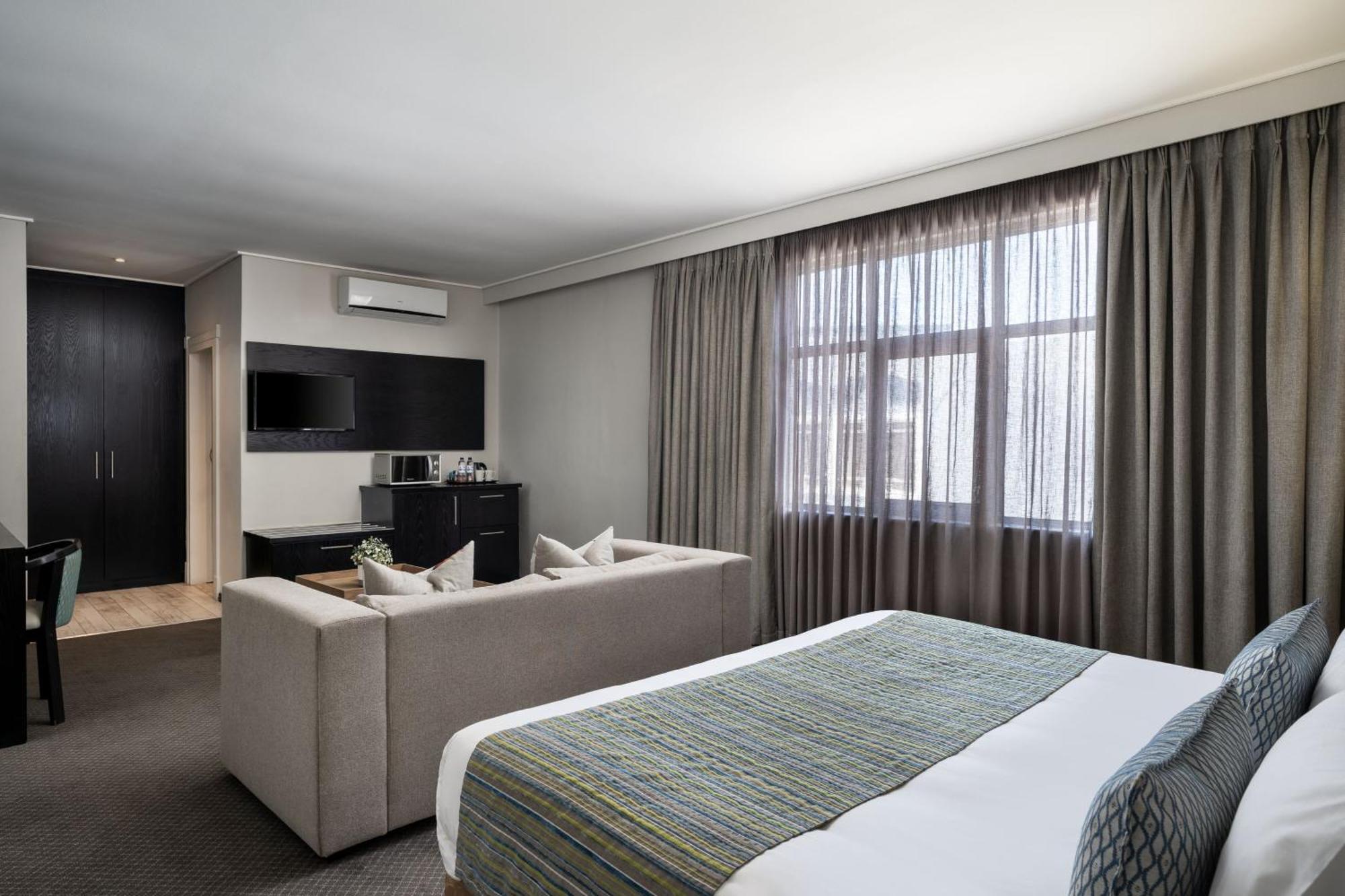 Protea Hotel By Marriott Walvis Bay Indongo Esterno foto