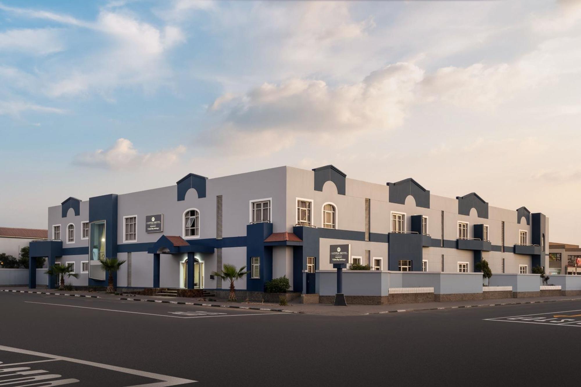 Protea Hotel By Marriott Walvis Bay Indongo Esterno foto