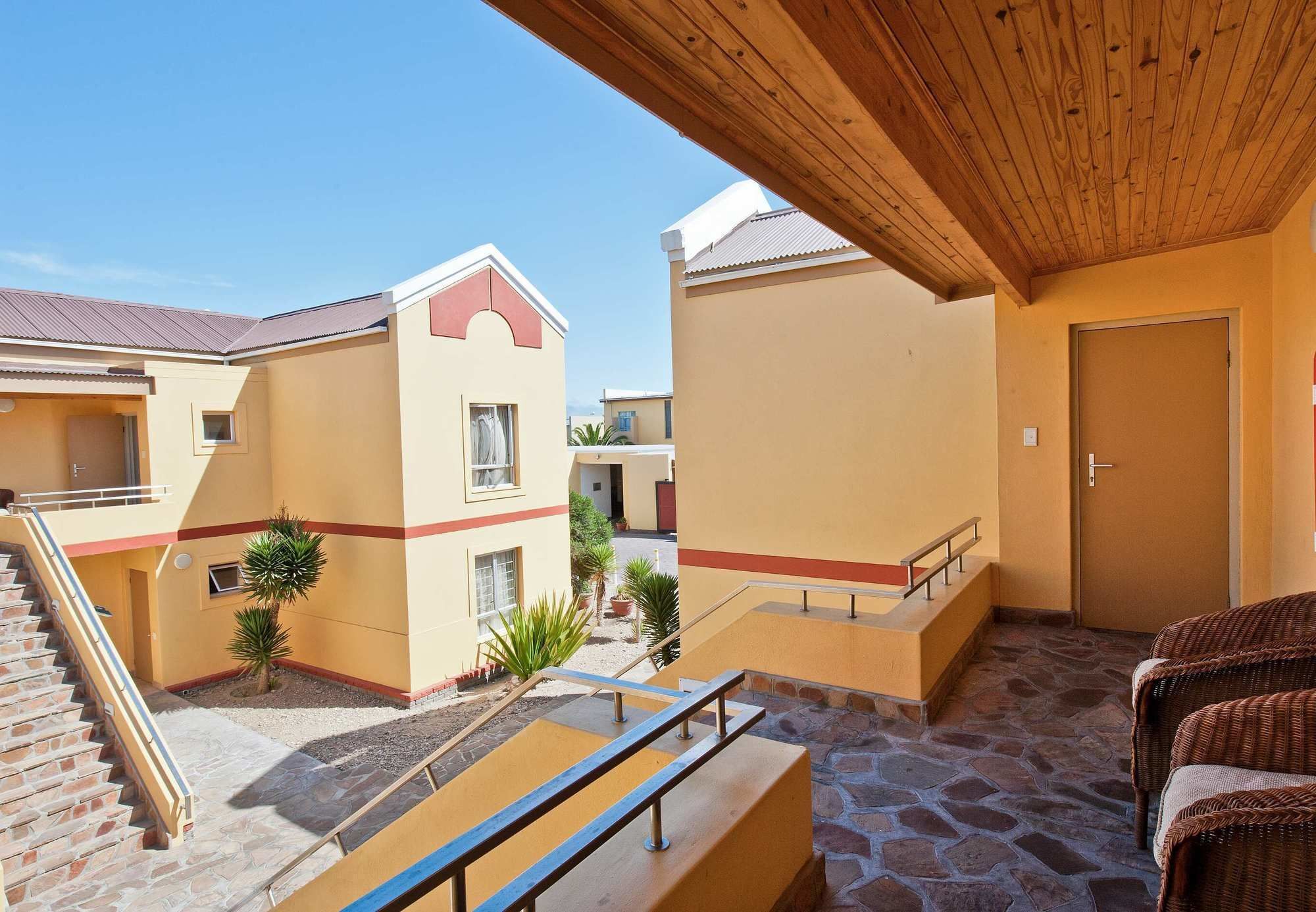 Protea Hotel By Marriott Walvis Bay Indongo Esterno foto